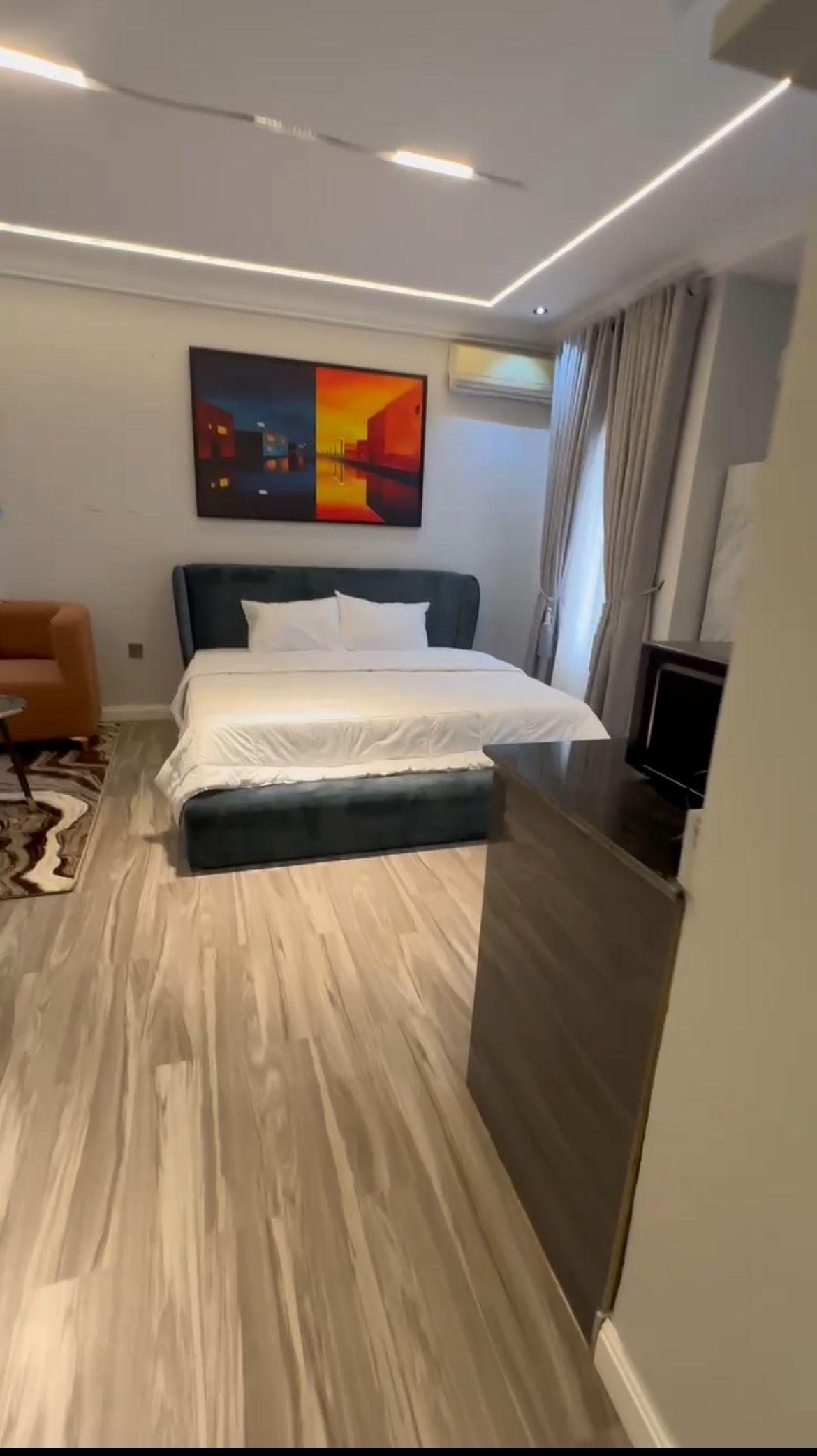https://image.cityspacesandbookings.com/apartments/68ce96a642f6808dc55df571/bedroom/IMG_4736.jpeg