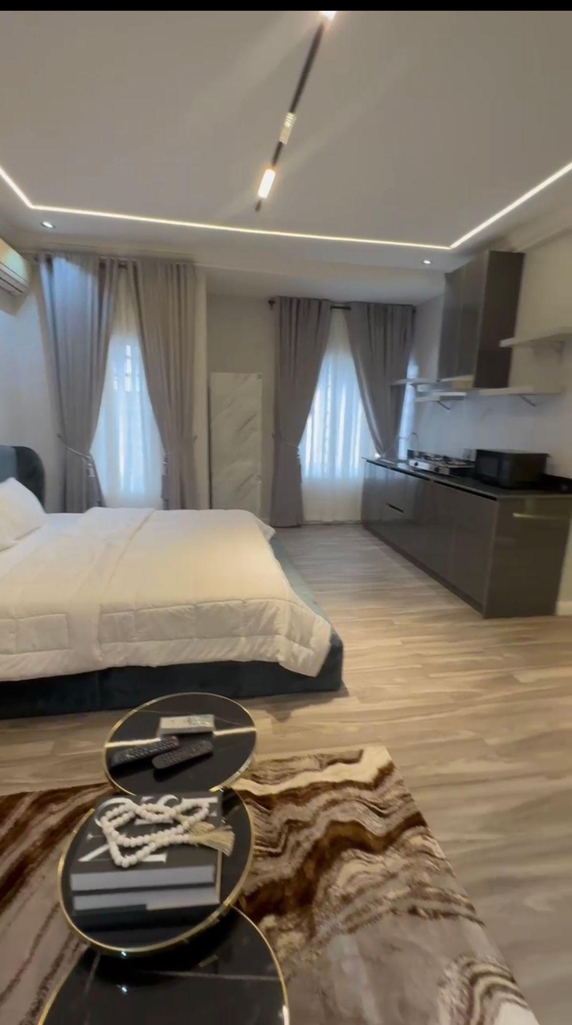 https://image.cityspacesandbookings.com/apartments/68ce96a642f6808dc55df571/bedroom/IMG_4737.jpeg