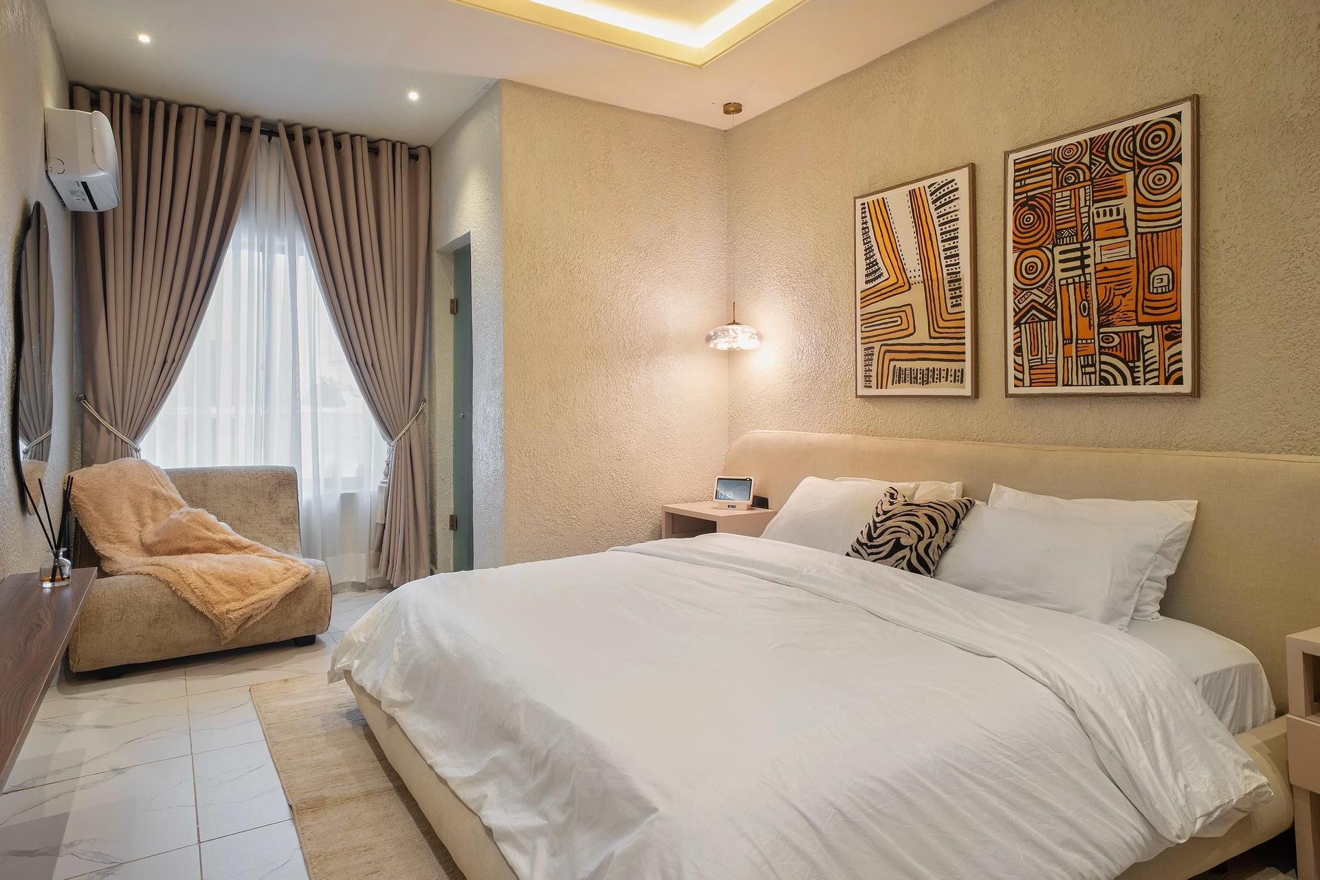 https://image.cityspacesandbookings.com/1766102161-f650342c.jpeg