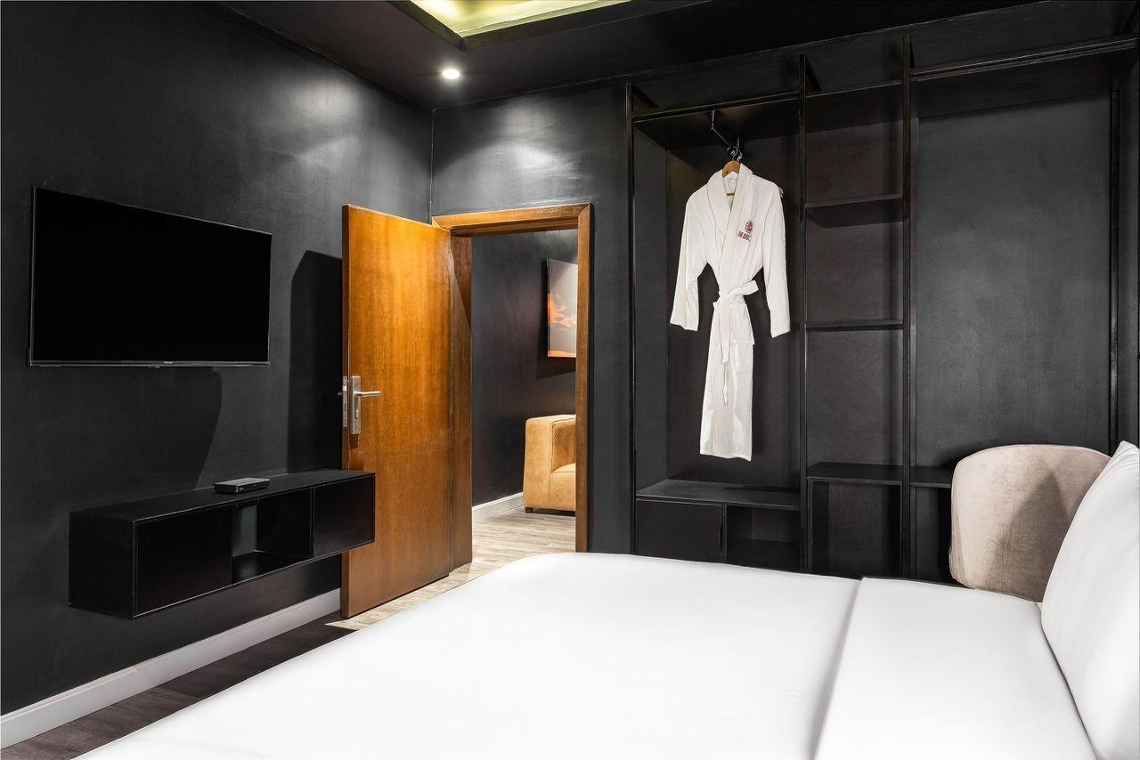 https://image.cityspacesandbookings.com/apartments/68318f4e54d71424f2ec172c/other/156a432c-edb3-47ed-a597-768e3eb5d371.jpeg