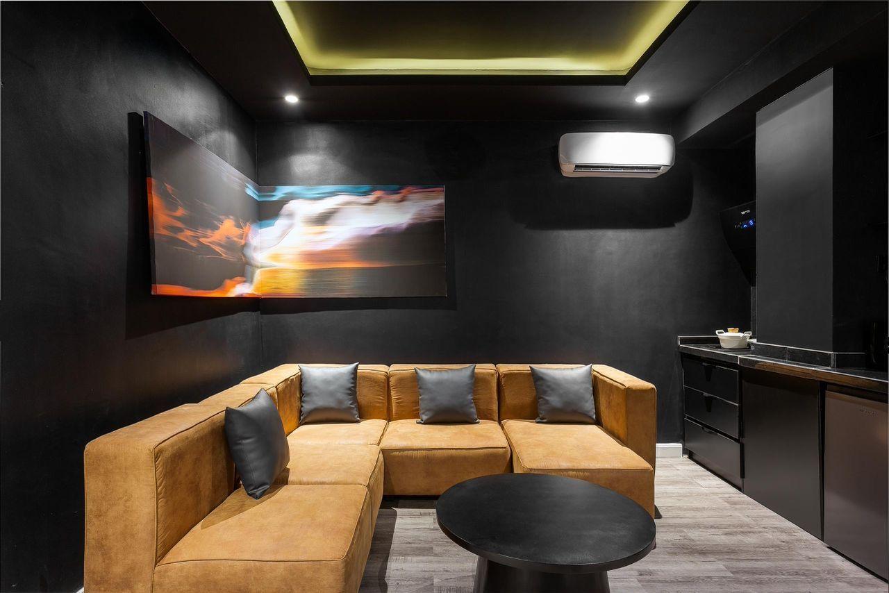 https://image.cityspacesandbookings.com/apartments/68318f4e54d71424f2ec172c/other/b6a64c4b-10c1-4726-ab3c-7c2edf51ee10.jpeg