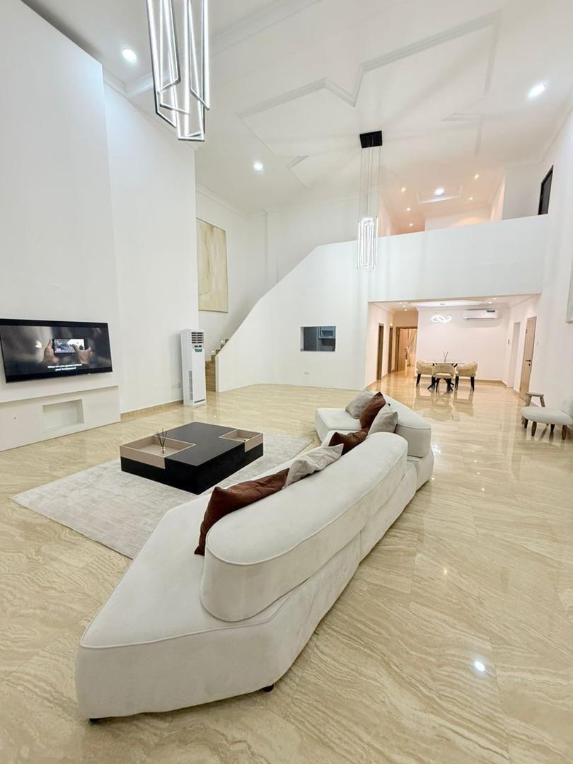 https://image.cityspacesandbookings.com/apartments/683e3c9654d71424f2ec1734/other/IMG_6288.jpeg
