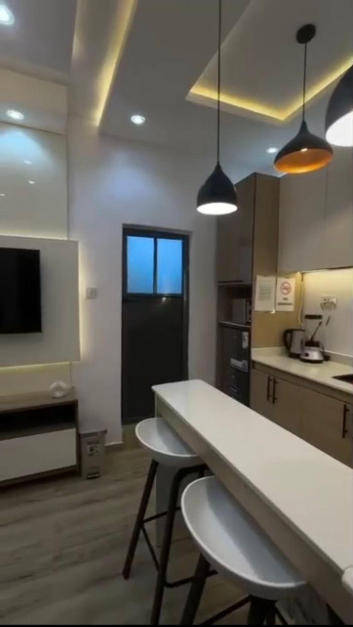 https://image.cityspacesandbookings.com/apartments/68d1288cc03e1d216e443a04/bedroom/IMG_4858.jpeg