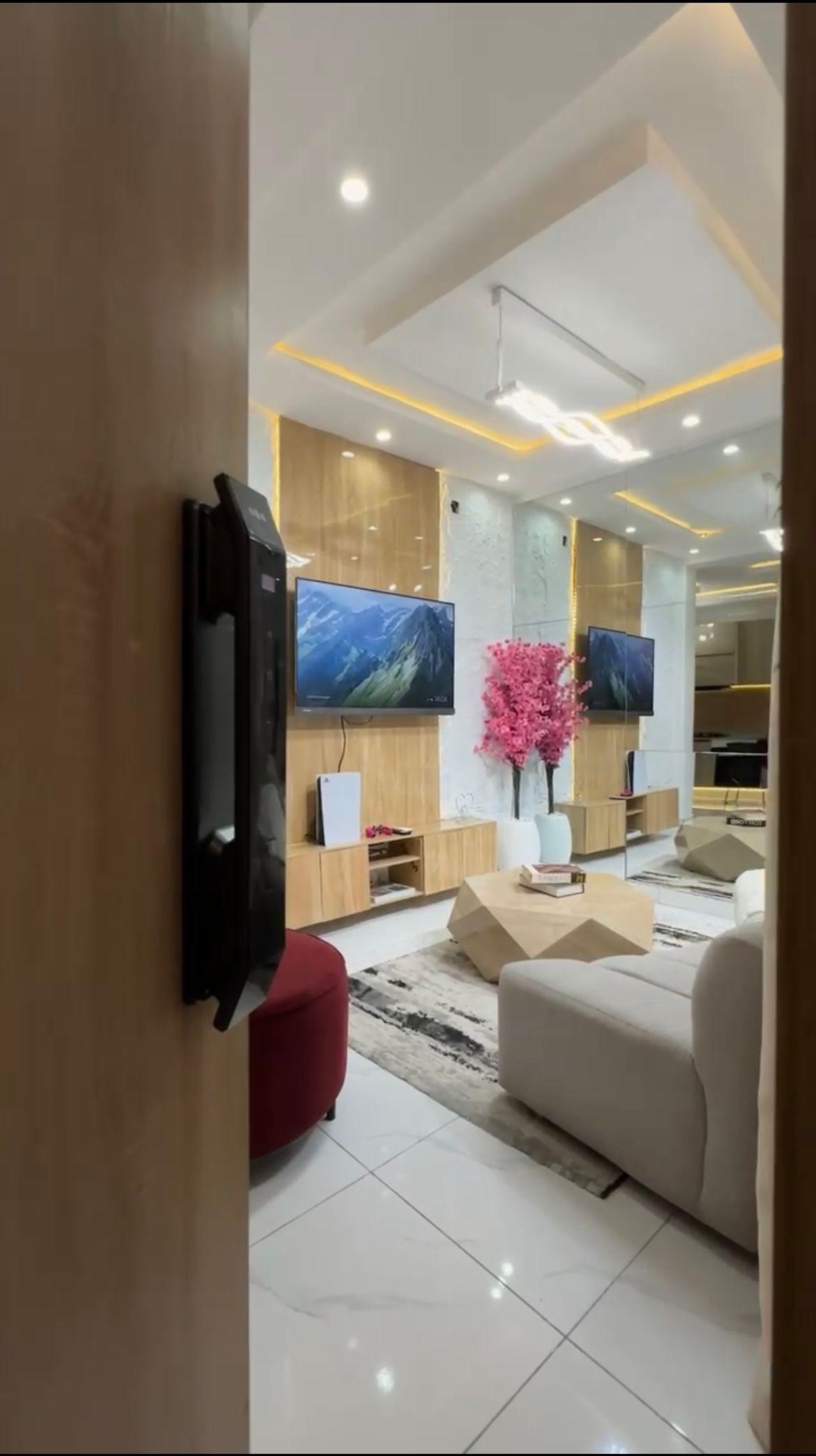https://image.cityspacesandbookings.com/apartments/68d58a24601c6c92faae10cc/bedroom/IMG_4924_2025-09-25T18:31:04Z.jpeg