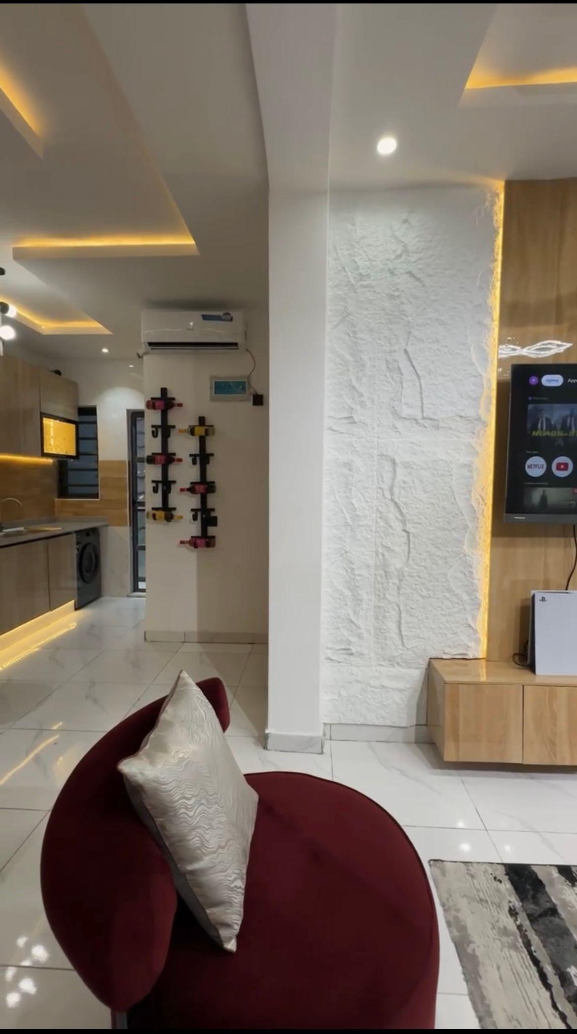https://image.cityspacesandbookings.com/apartments/68d58a24601c6c92faae10cc/bedroom/IMG_4935_2025-09-25T18:31:07Z.jpeg