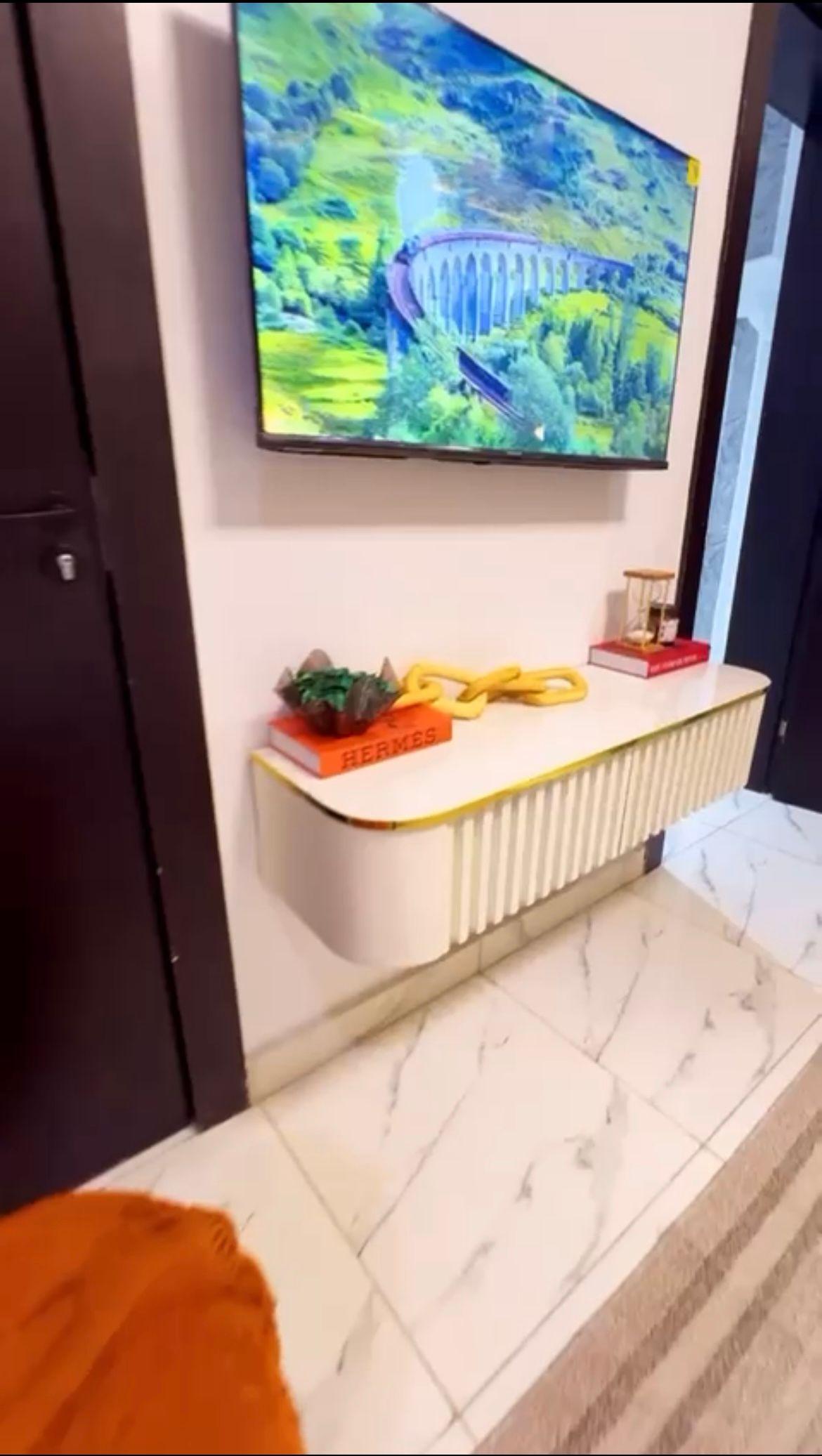 https://image.cityspacesandbookings.com/apartments/68e6a9b5c101adfa422e7c11/bedroom/IMG_5521_2025-10-08T18:14:39Z.jpeg