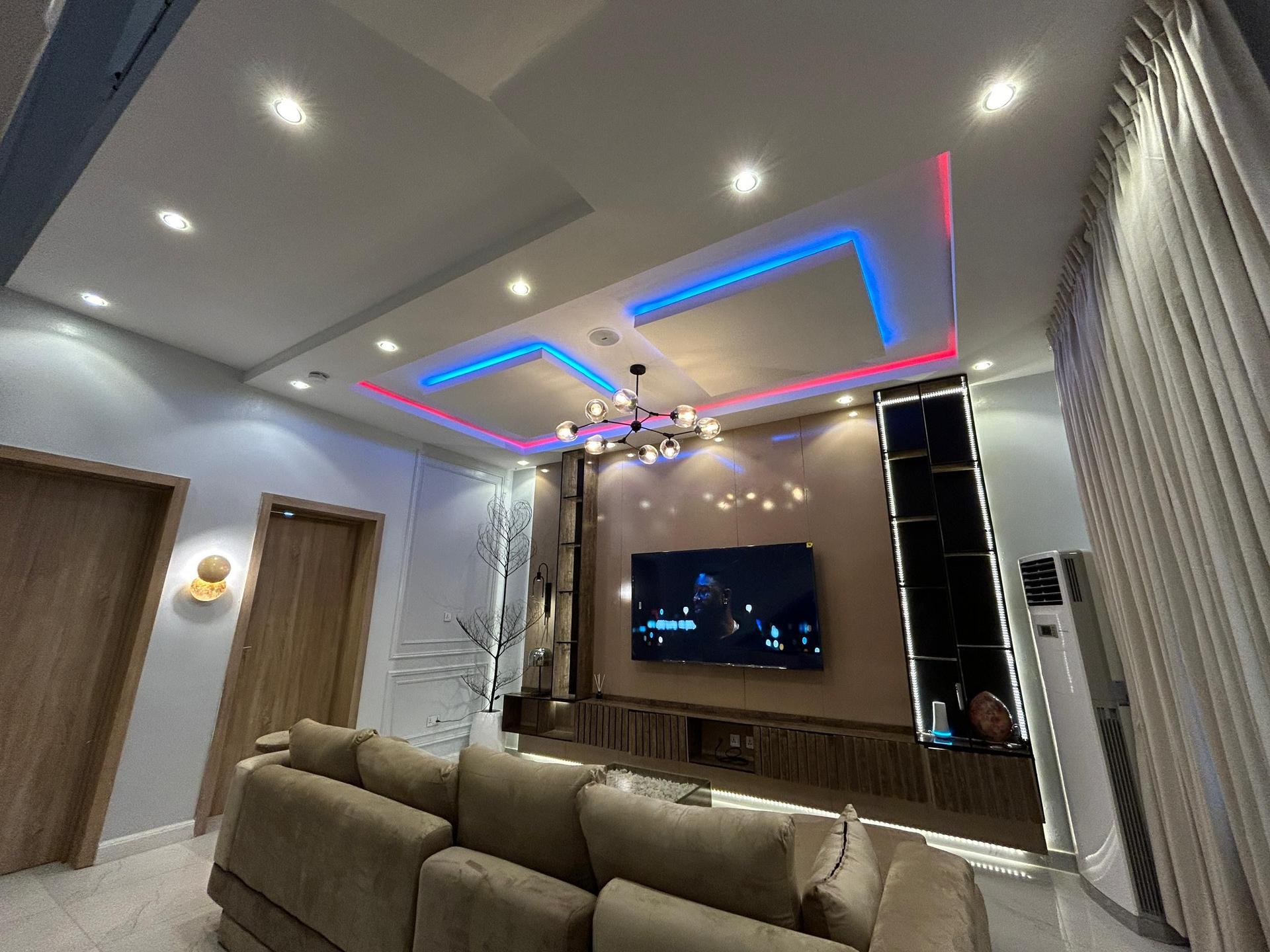 https://image.cityspacesandbookings.com/apartments/6908ae70dc178b6ce68bf314/sittingroom/1762176844-f797254f.jpeg