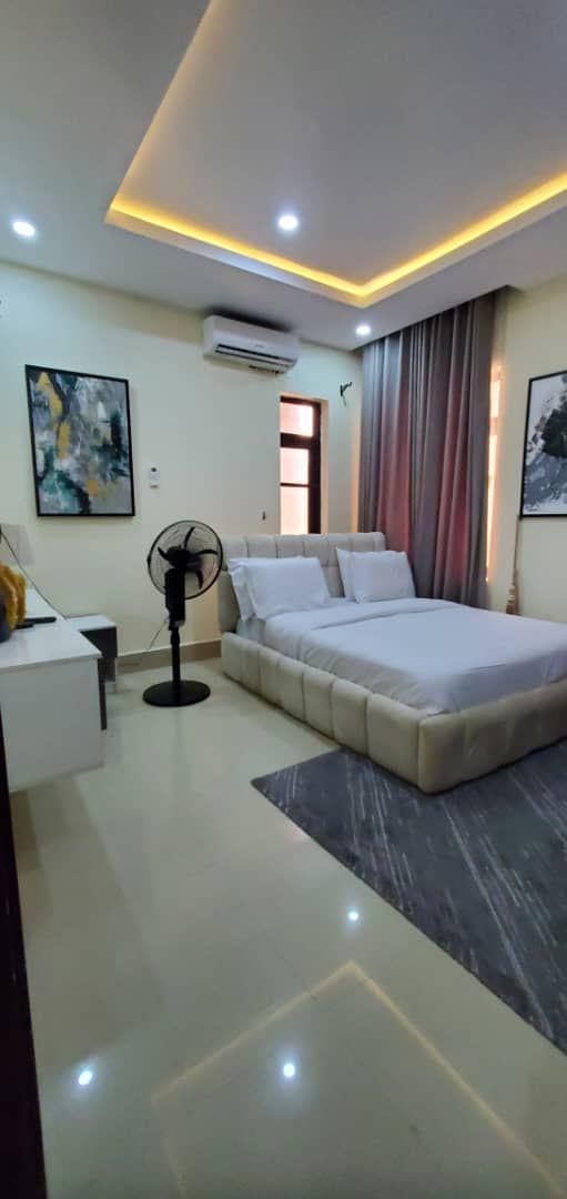 https://image.cityspacesandbookings.com/apartments/69448d4bd0e5ad4c3e059572/bedroom/1766100414-b3814a7f.jpeg