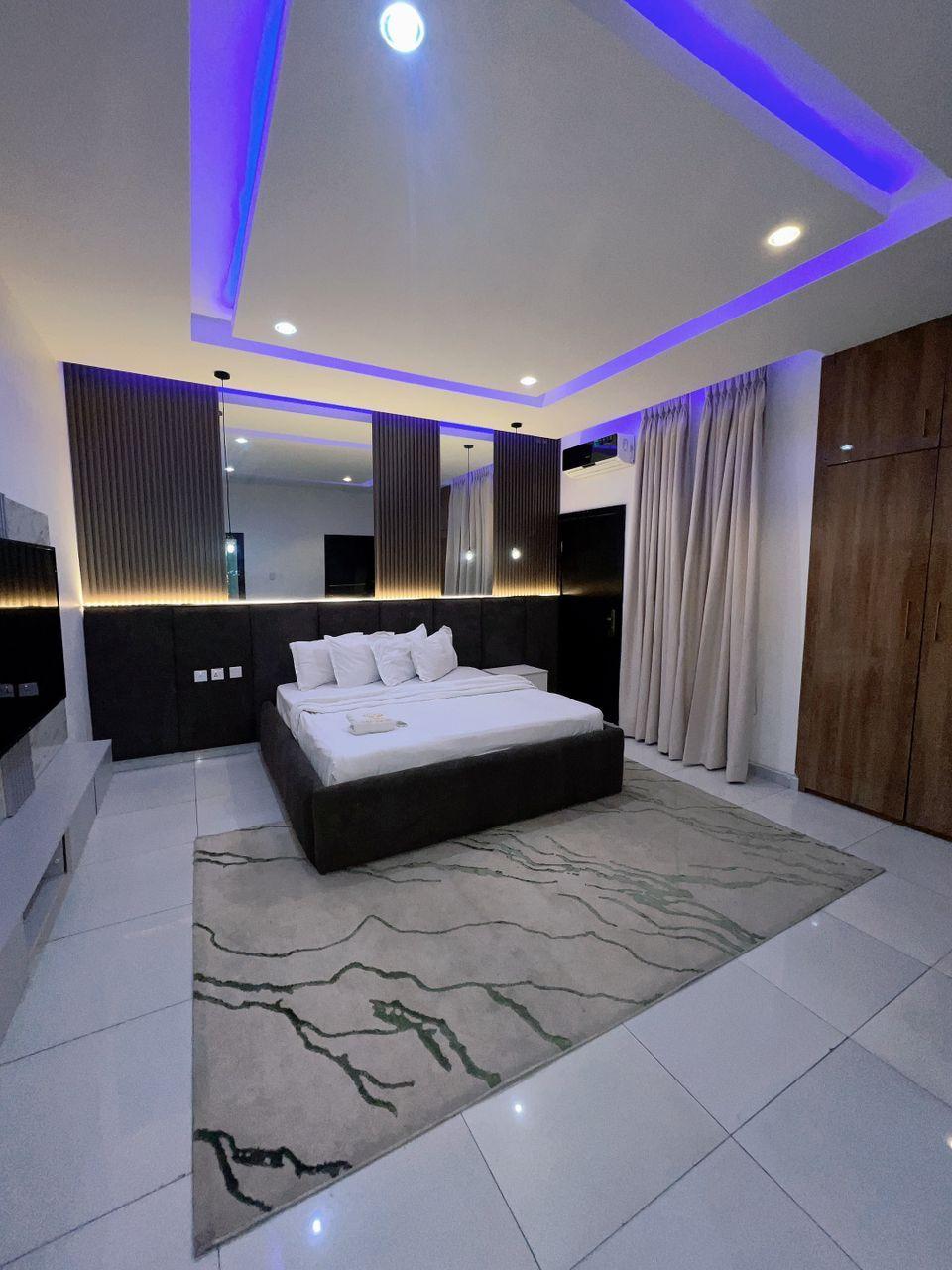 https://image.cityspacesandbookings.com/apartments/6964afaef29fa72a1ecbada3/bedroom/1768206405-57cf29c6.jpeg