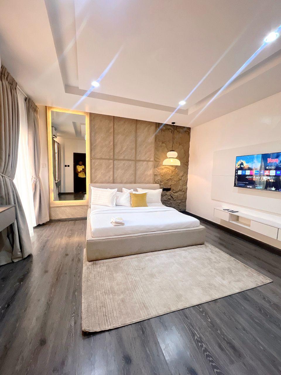 https://image.cityspacesandbookings.com/apartments/6964b2a9f29fa72a1ecbada5/bedroom/1768207082-d14c855a.jpeg