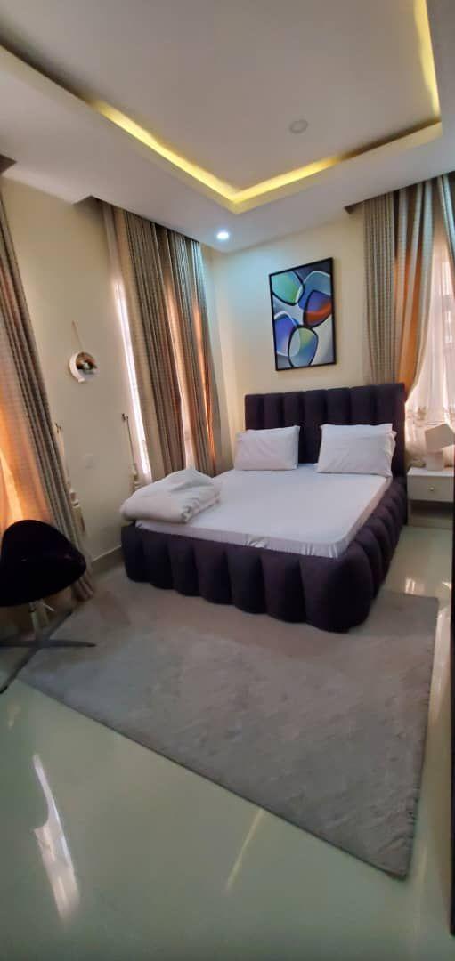 https://image.cityspacesandbookings.com/apartments/69d0036d60aa23f1a625b47a/bedroom/1775240217-95f59fd0.jpeg