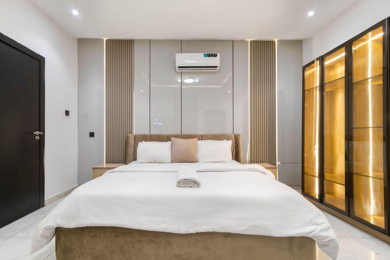 https://image.cityspacesandbookings.com/apartments/69d6a75bec2c6017ddbf6932/bedroom/1775675418-920877d0.jpg
