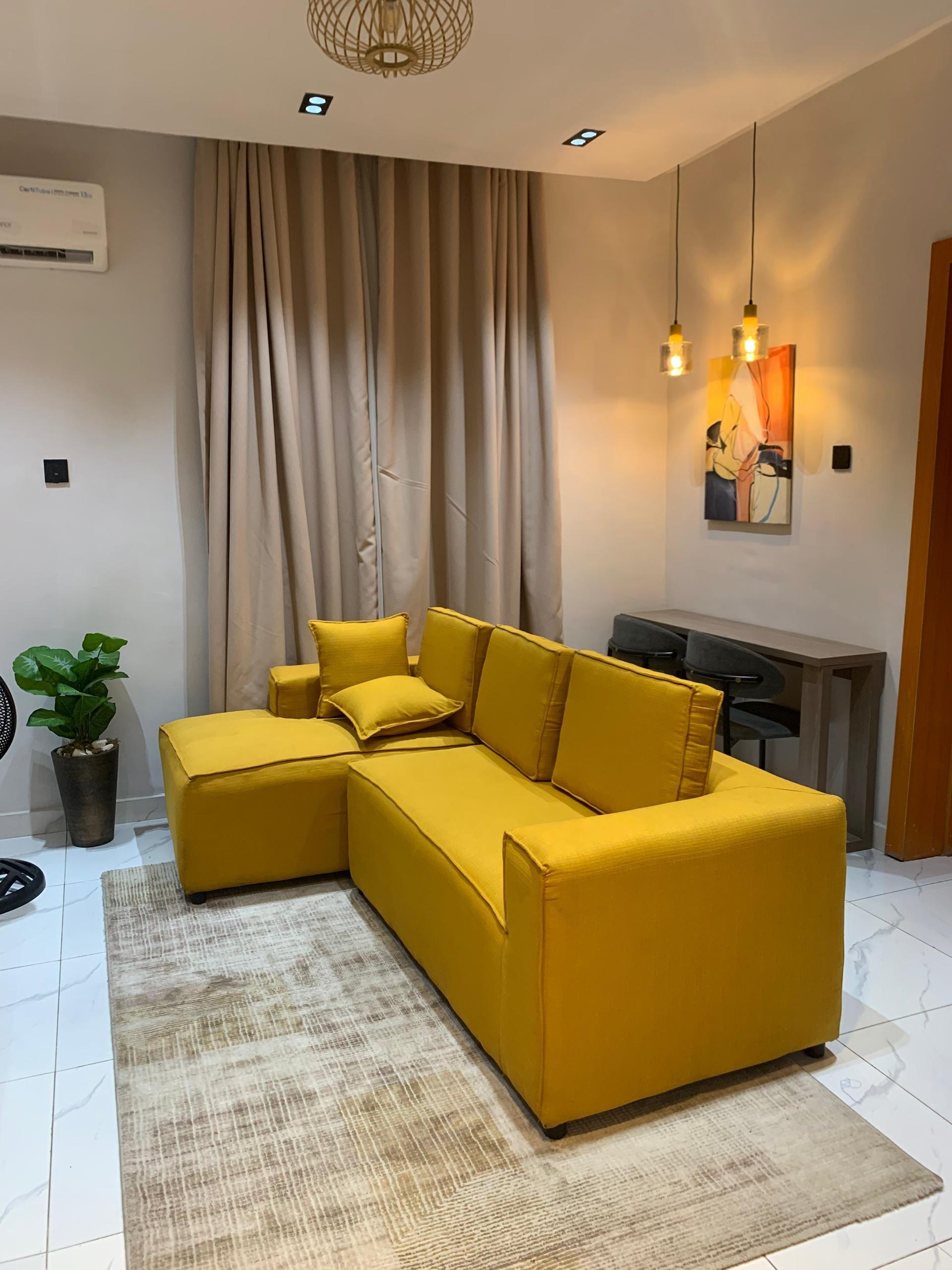 https://image.cityspacesandbookings.com/apartments/6a03c8009cbec3af5593dab2/bedroom/1778632959-3c49c389.jpg