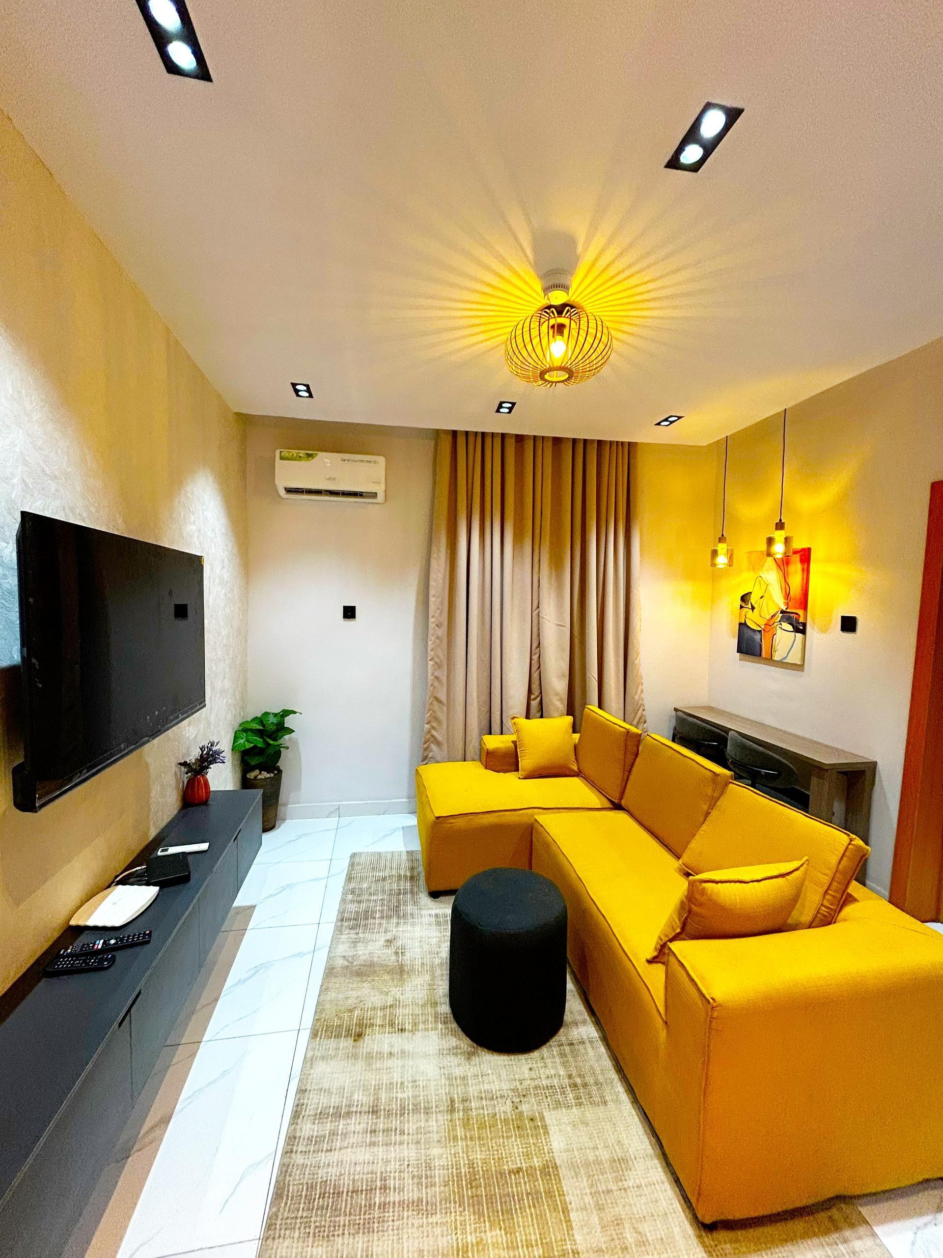 https://image.cityspacesandbookings.com/apartments/6a03c8009cbec3af5593dab2/bedroom/1778632959-91783b14.jpg