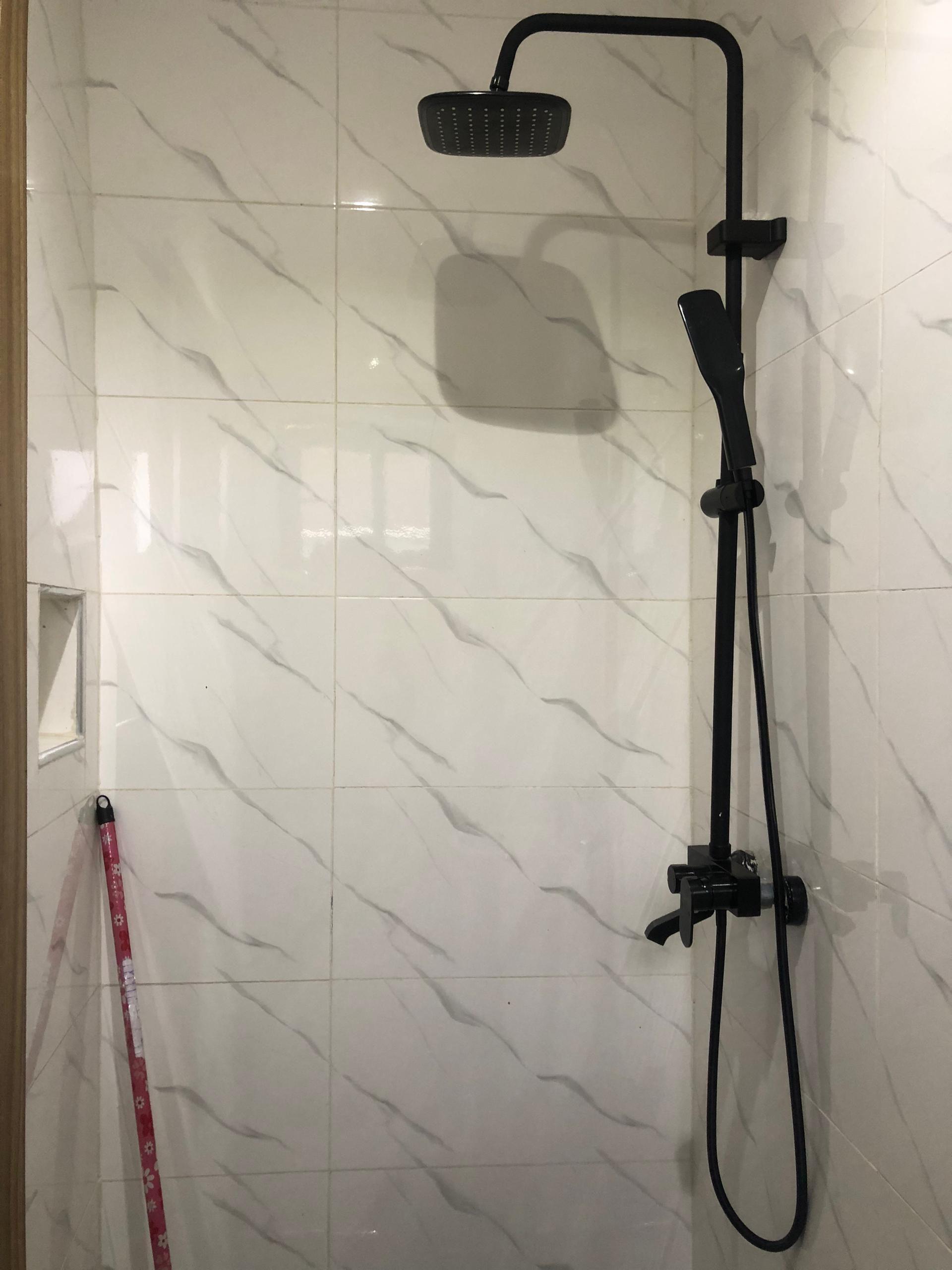 https://image.cityspacesandbookings.com/apartments/6a03d06e9cbec3af5593dab8/bathroom/1778635120-4e3e3d3b.jpg