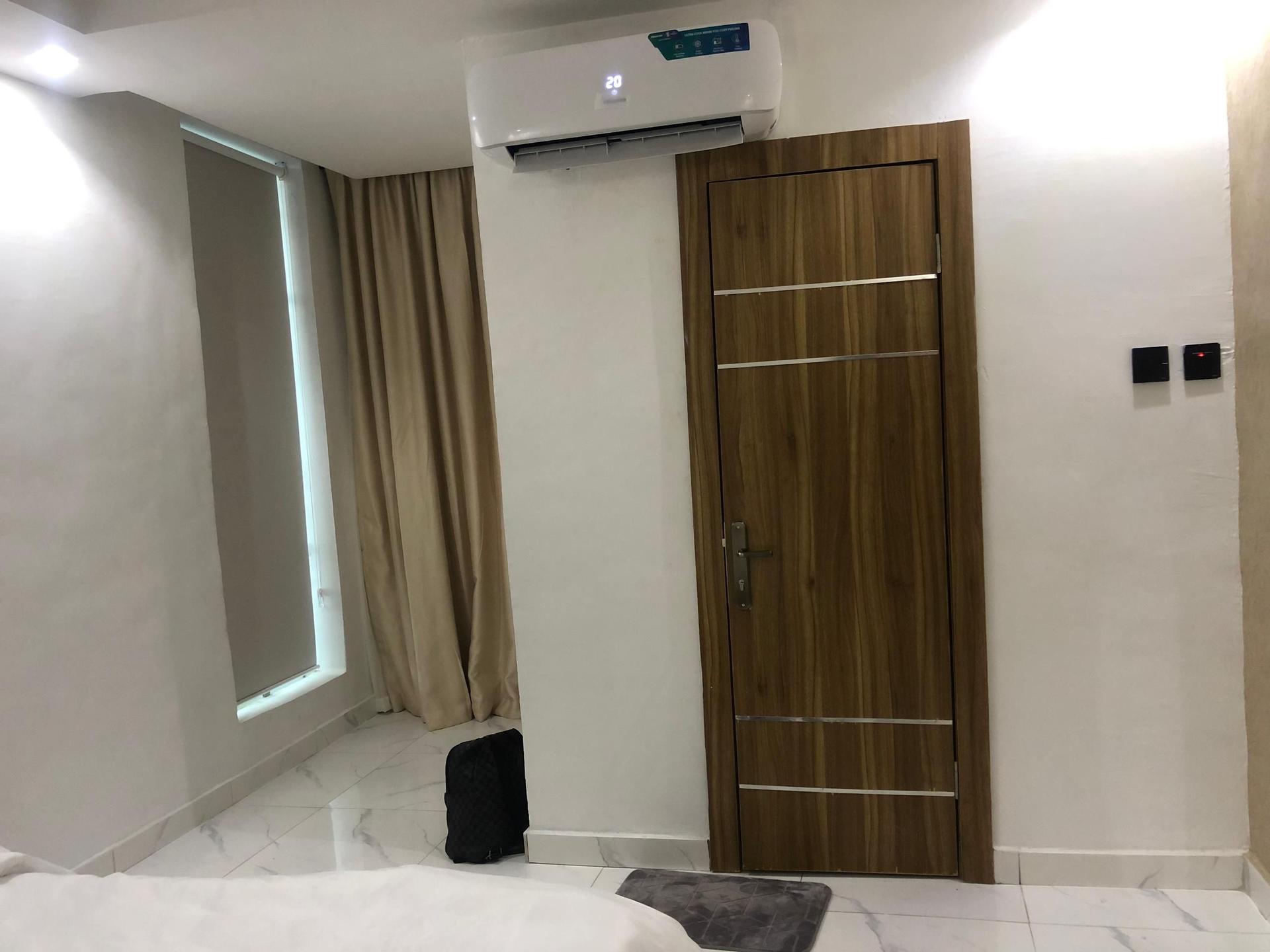 https://image.cityspacesandbookings.com/apartments/6a03d06e9cbec3af5593dab8/bedroom/1778634982-188add08.jpg