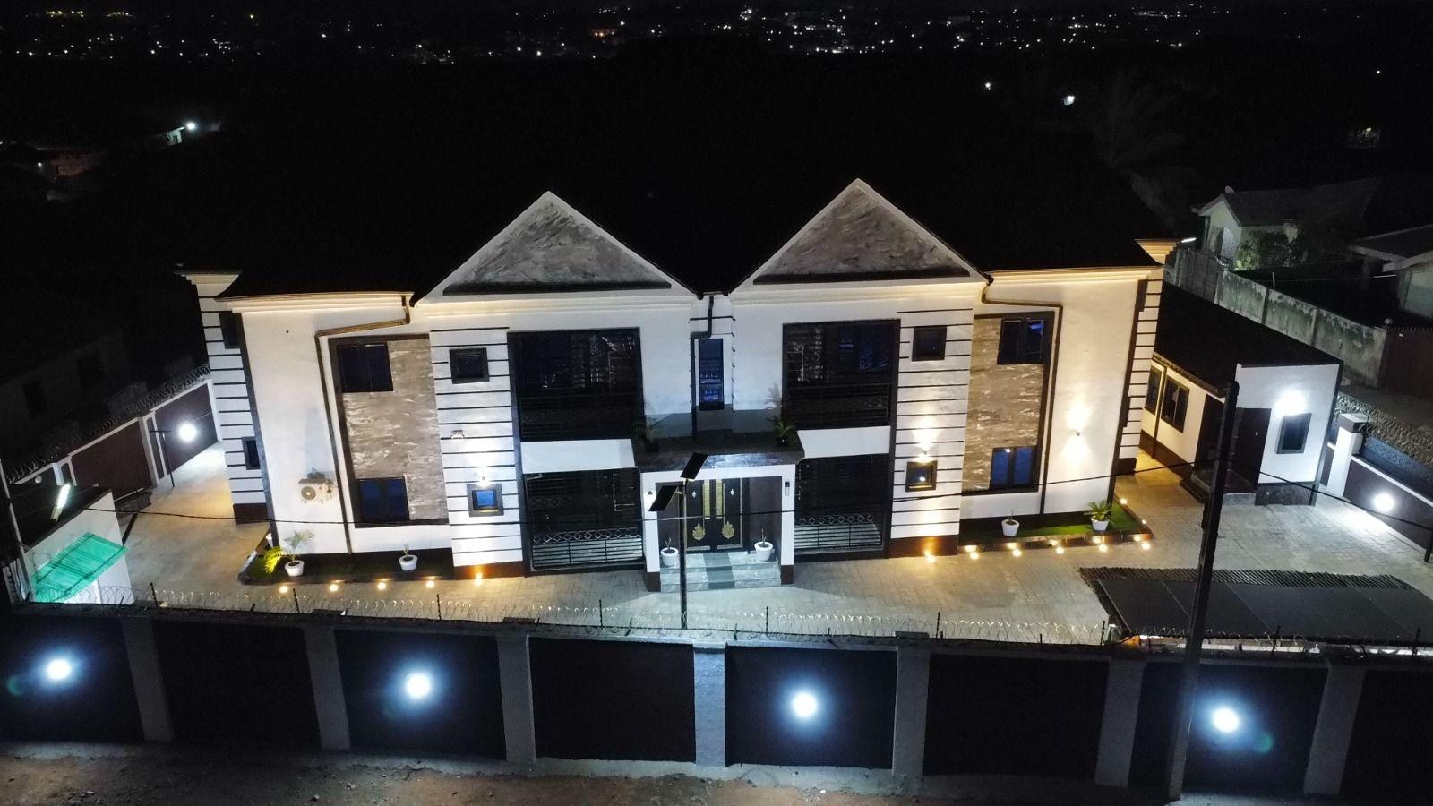 https://image.cityspacesandbookings.com/apartments/6a4d2965aef0780749fb10ee/bedroom/1783442190-25c16893.jpg