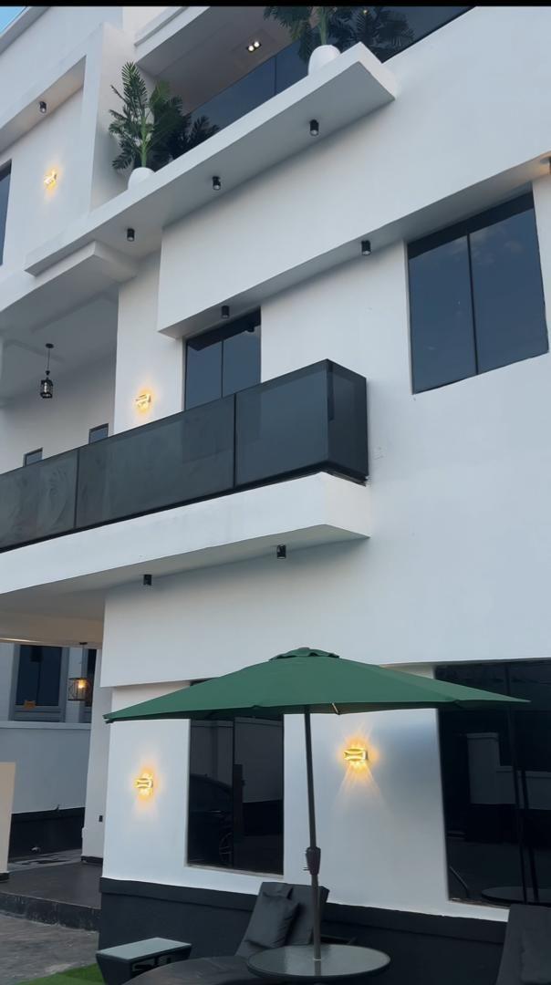 https://image.cityspacesandbookings.com/apartments/6a7078c583db0d7eee2316d3/bedroom/1786020282-da686ce4.jpg