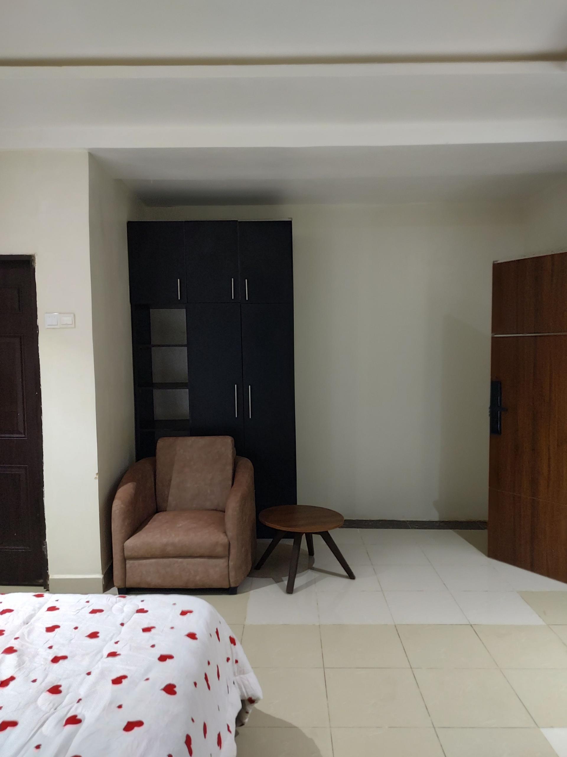 https://image.cityspacesandbookings.com/apartments/6a71e9fd22755a860b85350b/bedroom/1785850504-0128b663.jpg