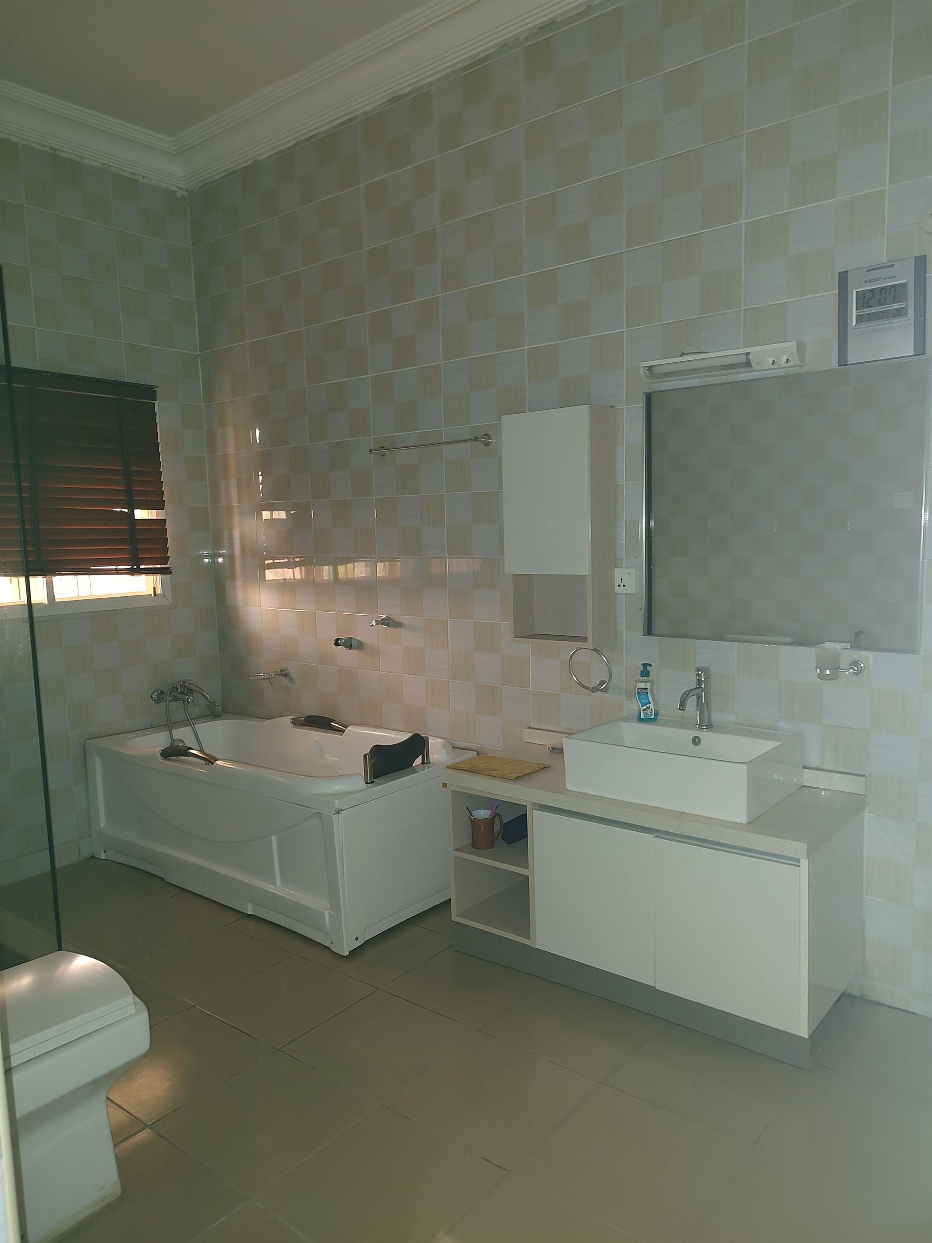 https://image.cityspacesandbookings.com/apartments/6a747116d1e2bd07099bcad8/bedroom/1786016114-03998667.jpg