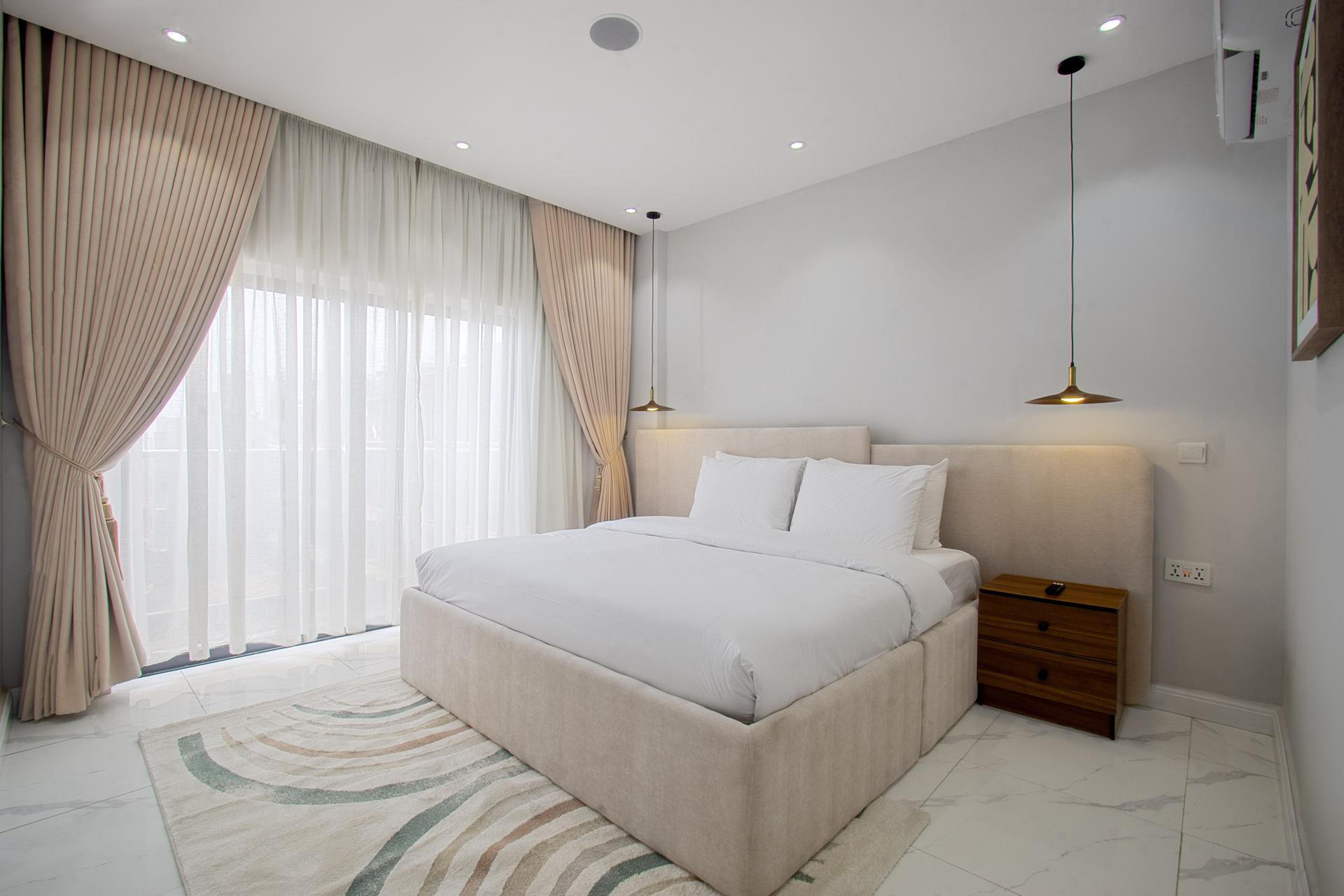 https://image.cityspacesandbookings.com/apartments/6aa56908525565a880e4947d/bedroom/1789225571-e21fab28.jpeg