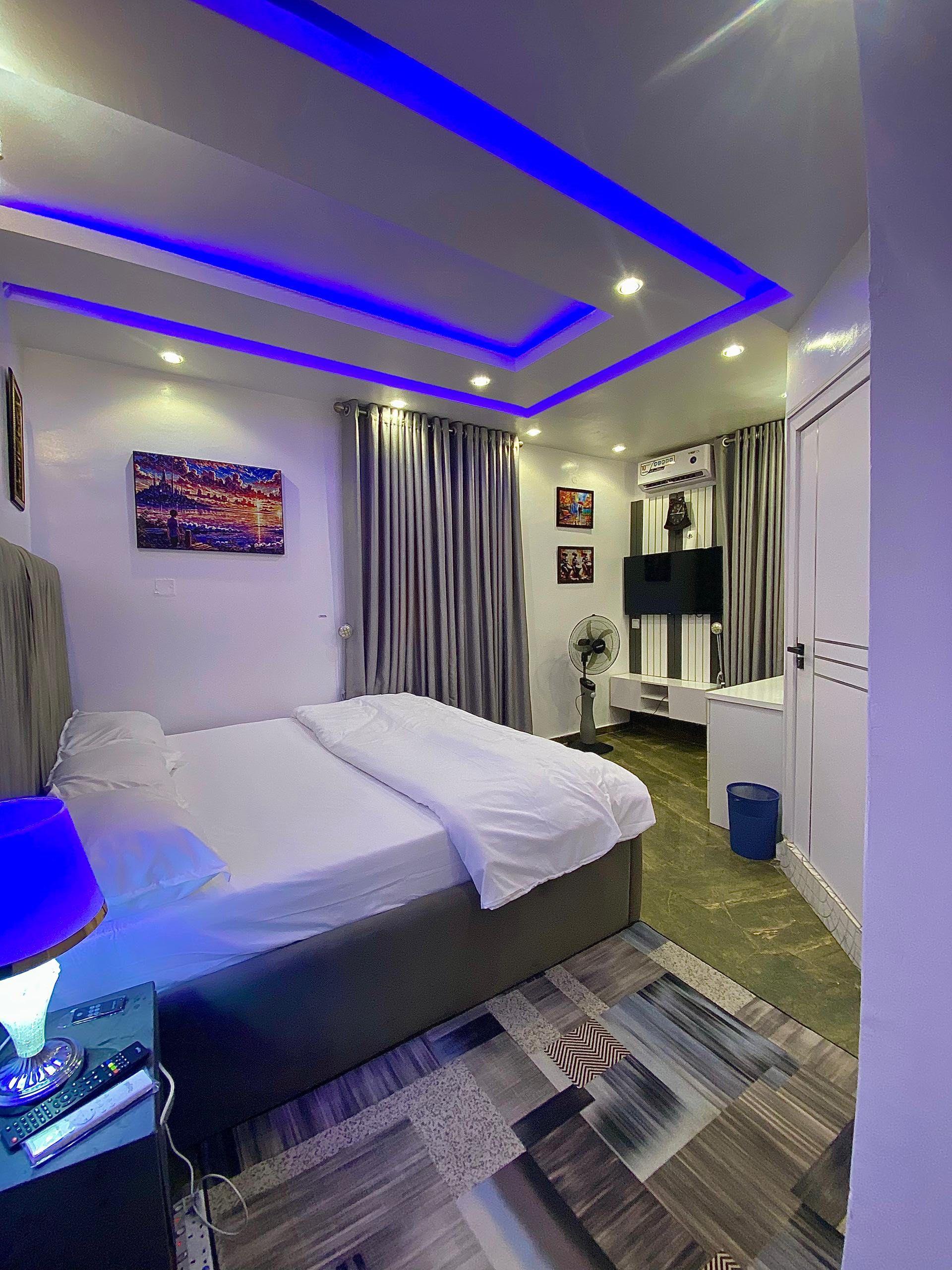 https://image.cityspacesandbookings.com/apartments/6aa900ea525565a880e49485/bedroom/1789460844-26ab6098.jpg