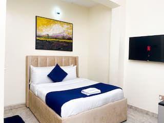 https://image.cityspacesandbookings.com/apartments/6ab2af0b49221dfc1b119675/bedroom/1790156979-73afe055.jpg