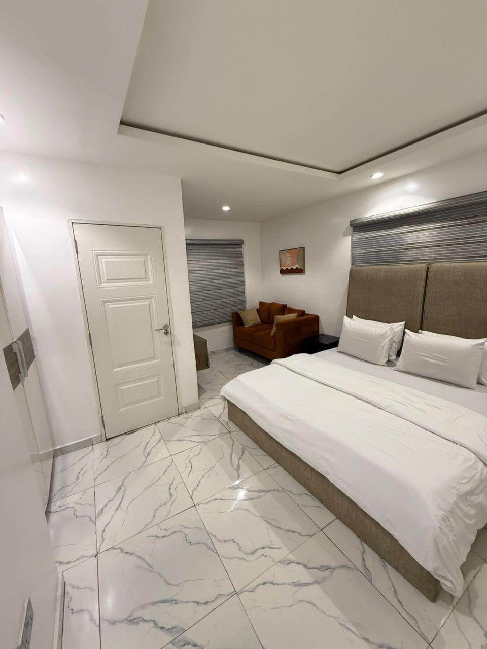 https://image.cityspacesandbookings.com/apartments/6abfb12b937359e460949c8f/bedroom/1790947696-d7a06505.jpg