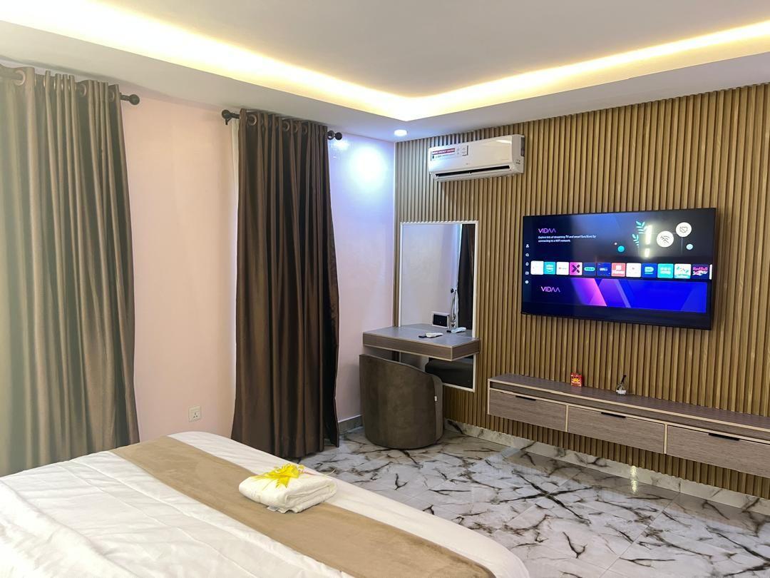 https://image.cityspacesandbookings.com/apartments/6ac8e213f8eeaaade0312d90/bedroom/1791550042-ff3a24e7.jpg